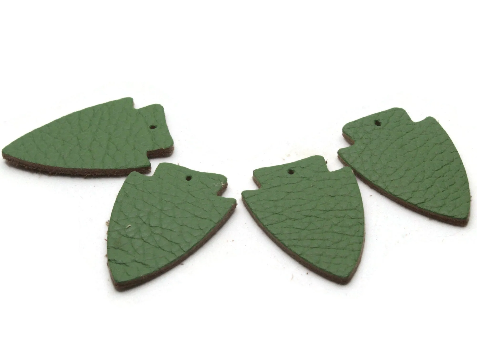 4 37mm Green Leather Arrowhead Pendants