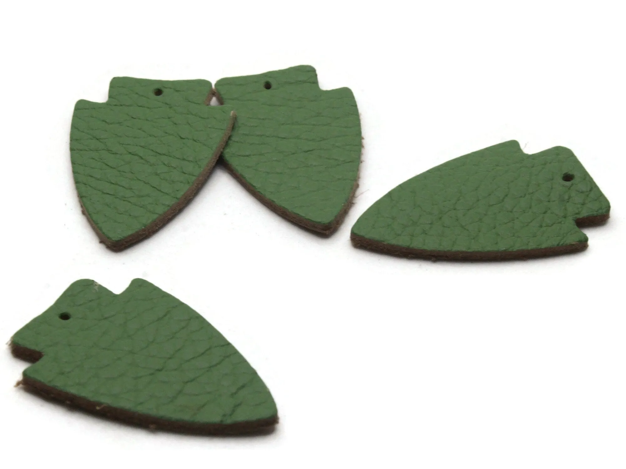 4 37mm Green Leather Arrowhead Pendants