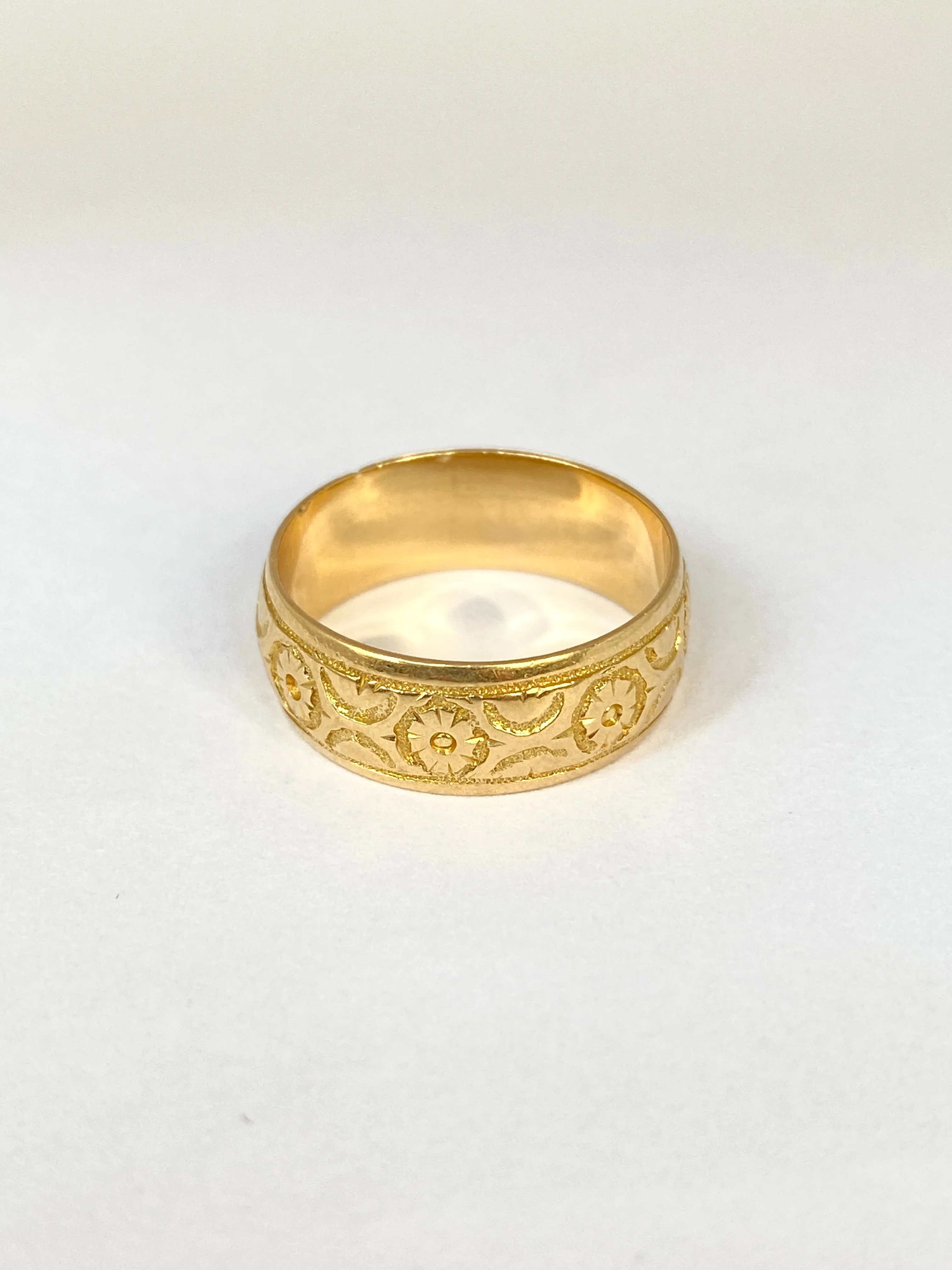 Antique, Victorian, 18ct Gold, Engraved (Orange Blossom) Wedding /Stacking Band, Hallmarked, 18ct Gold, Birmingham