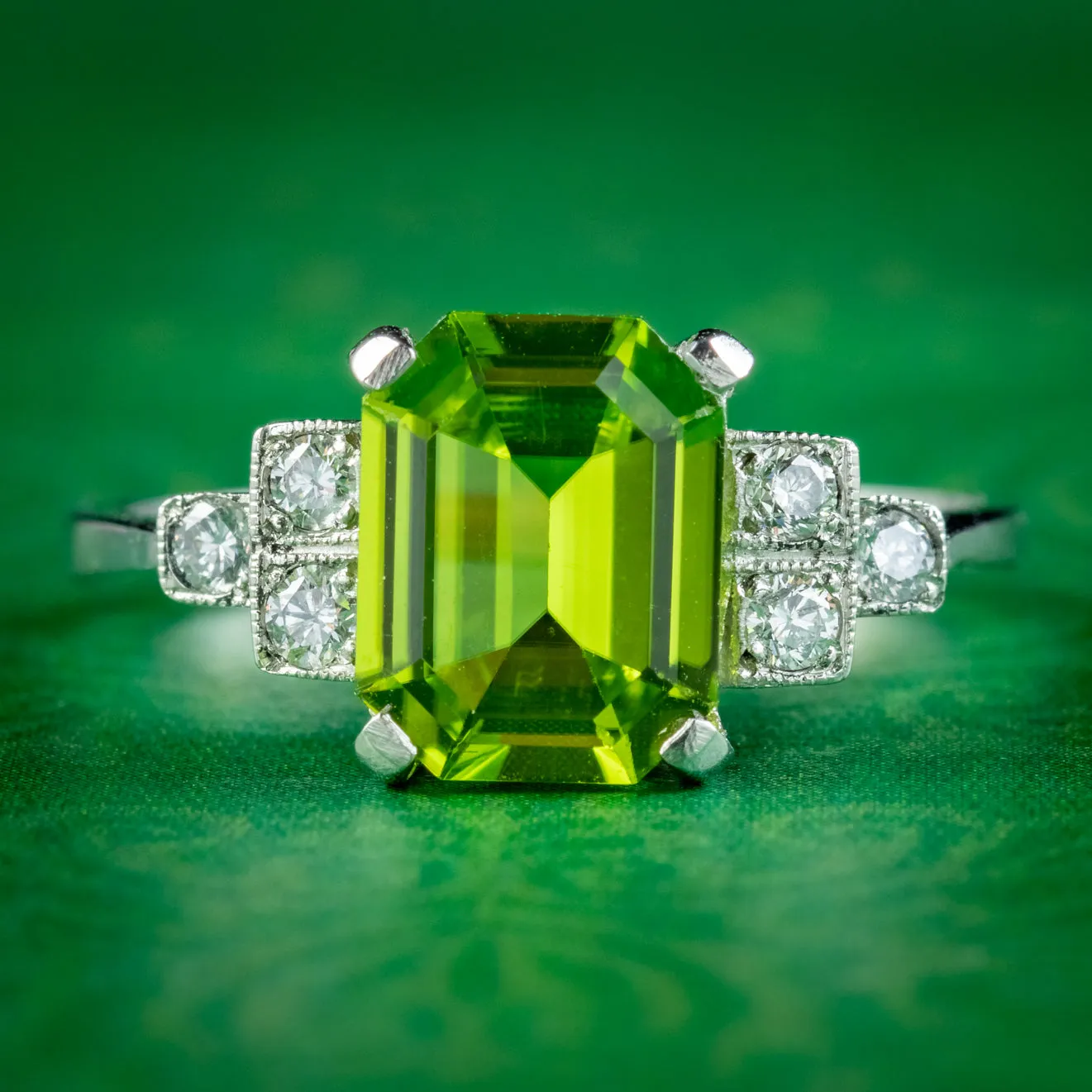 Art Deco Peridot Diamond Ring 2.80ct Peridot