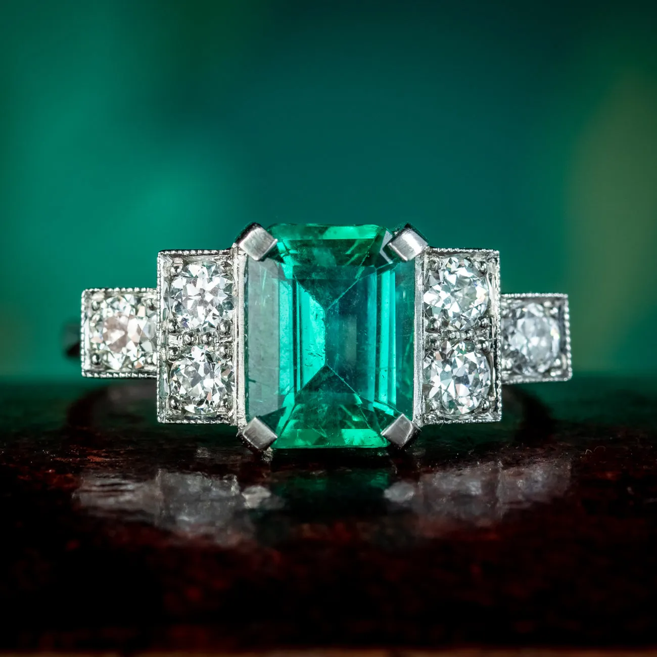 Art Deco Style Emerald Diamond Ring 1.8ct Emerald