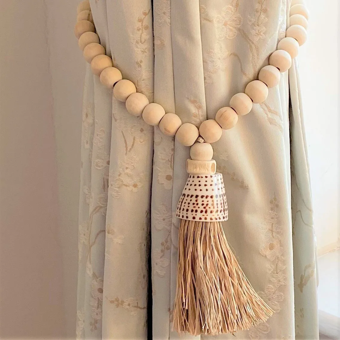 Decorative Macramé Shell & Wooden Bead Garland Tassel - Cotton Curtain Tieback Wall Hanging 35cm