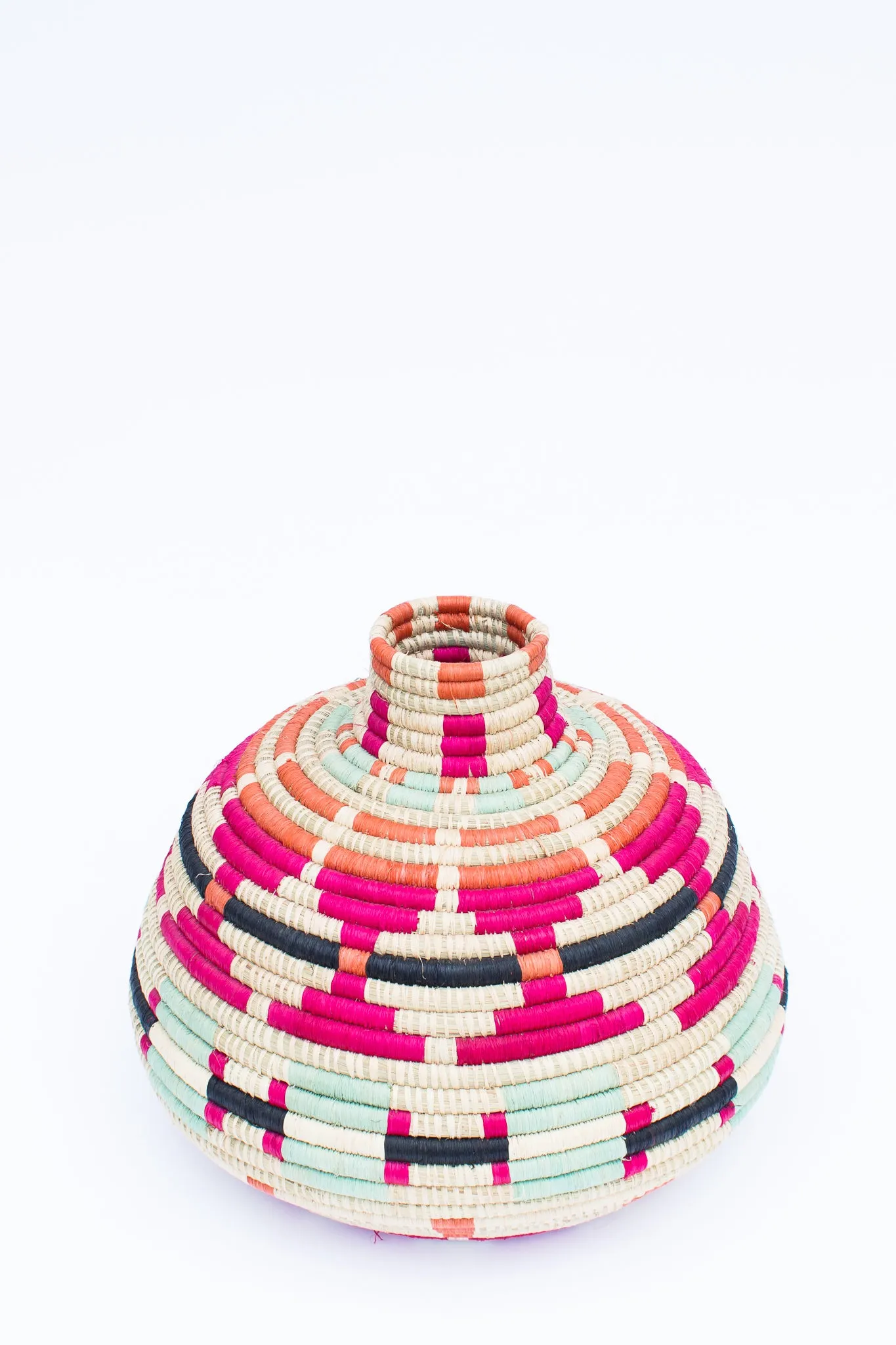 Kiyovu Woven Vase