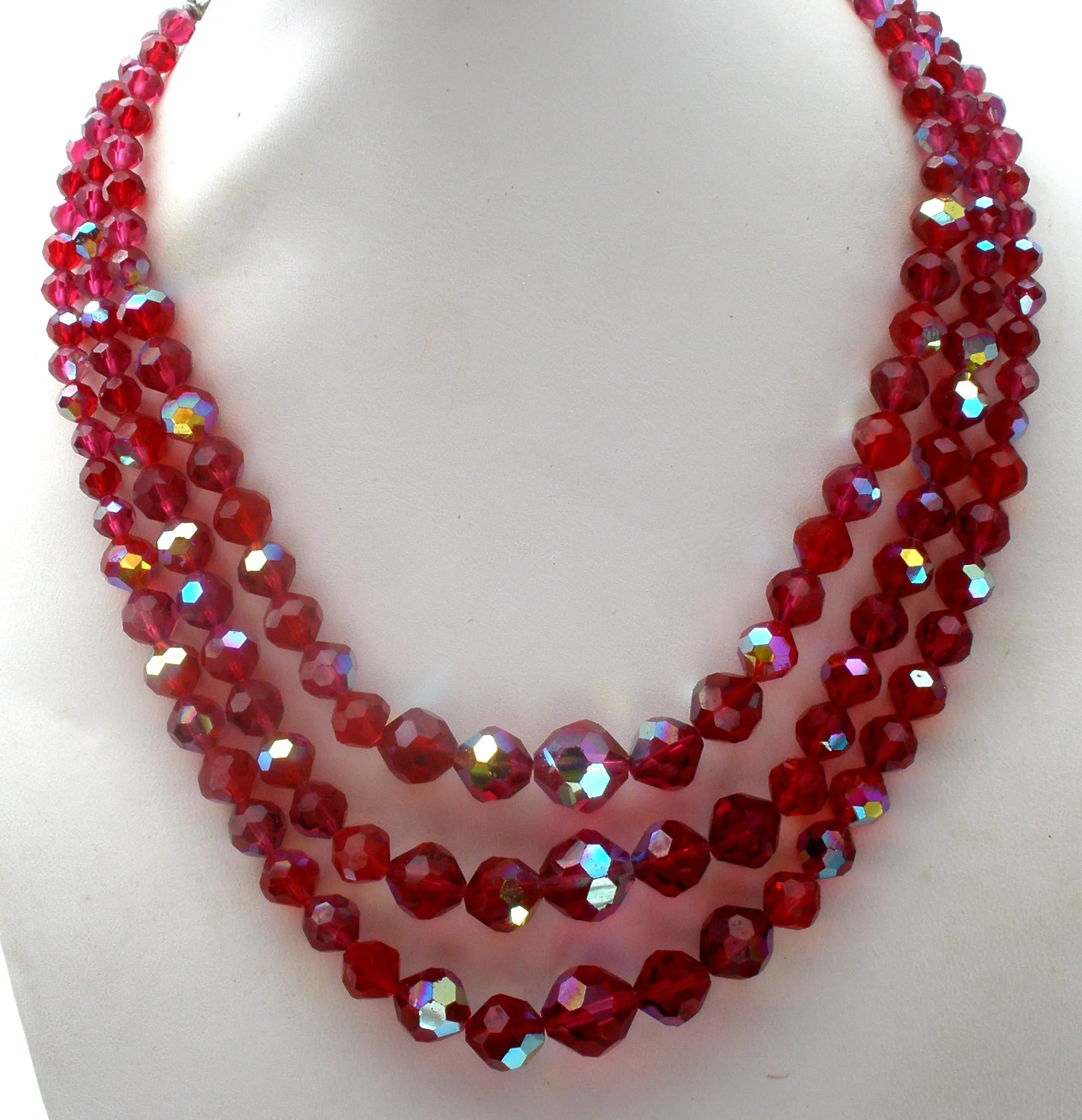 Laguna Red Glass Bead Necklace Set Vintage