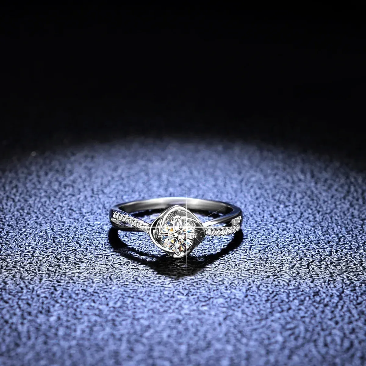 Luxury Moissanite Diamond Ring