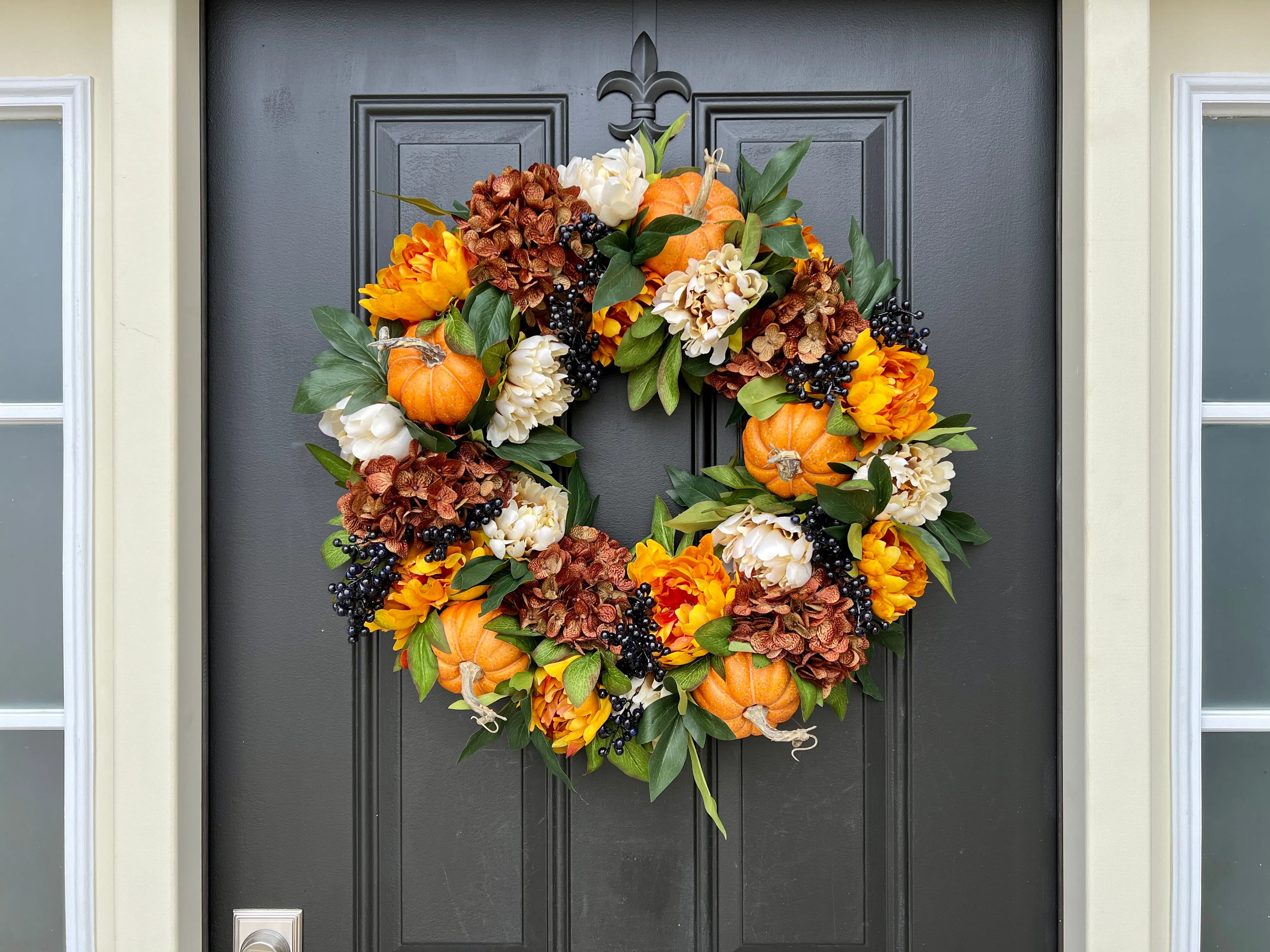 Nostalgic Autumn Pumpkins Wreath for Front Door