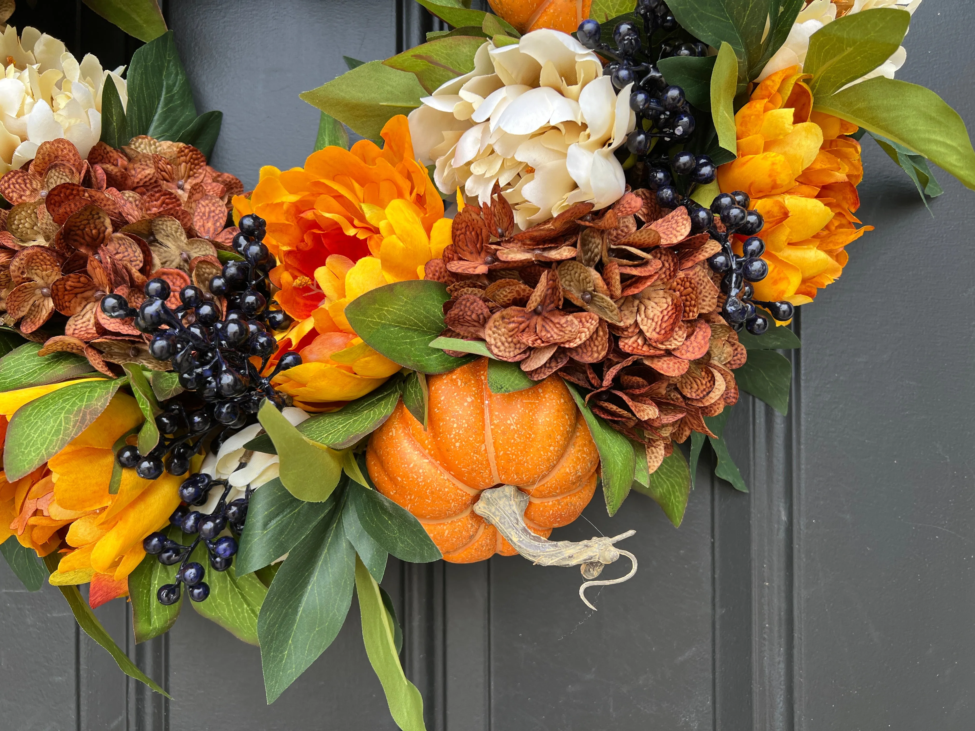 Nostalgic Autumn Pumpkins Wreath for Front Door