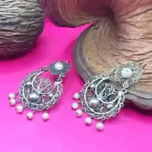 Oaxacan vintage Silver filigree earrings with pearls, circa 1960