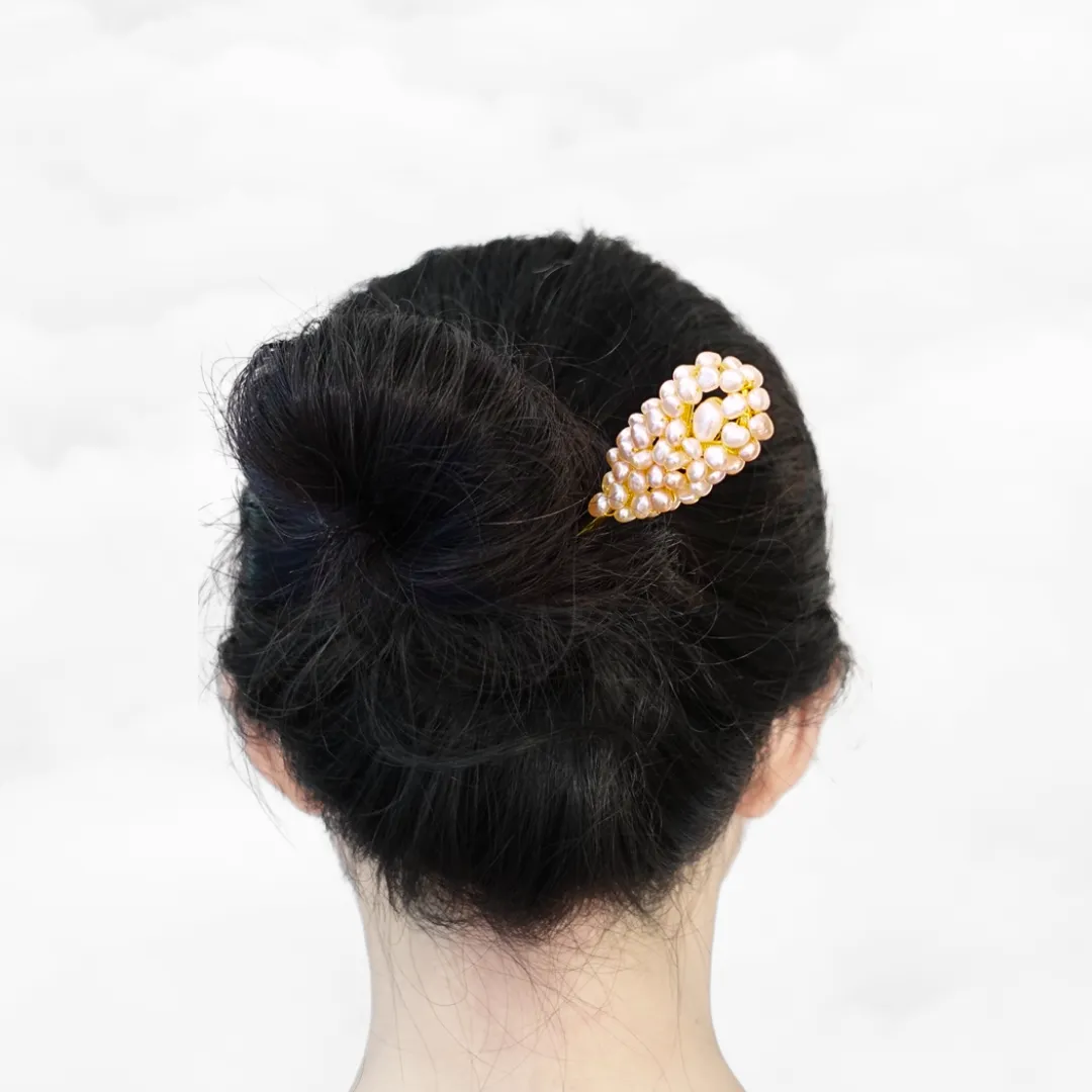 Phoenix Feather Baroque Pearl Hairstick