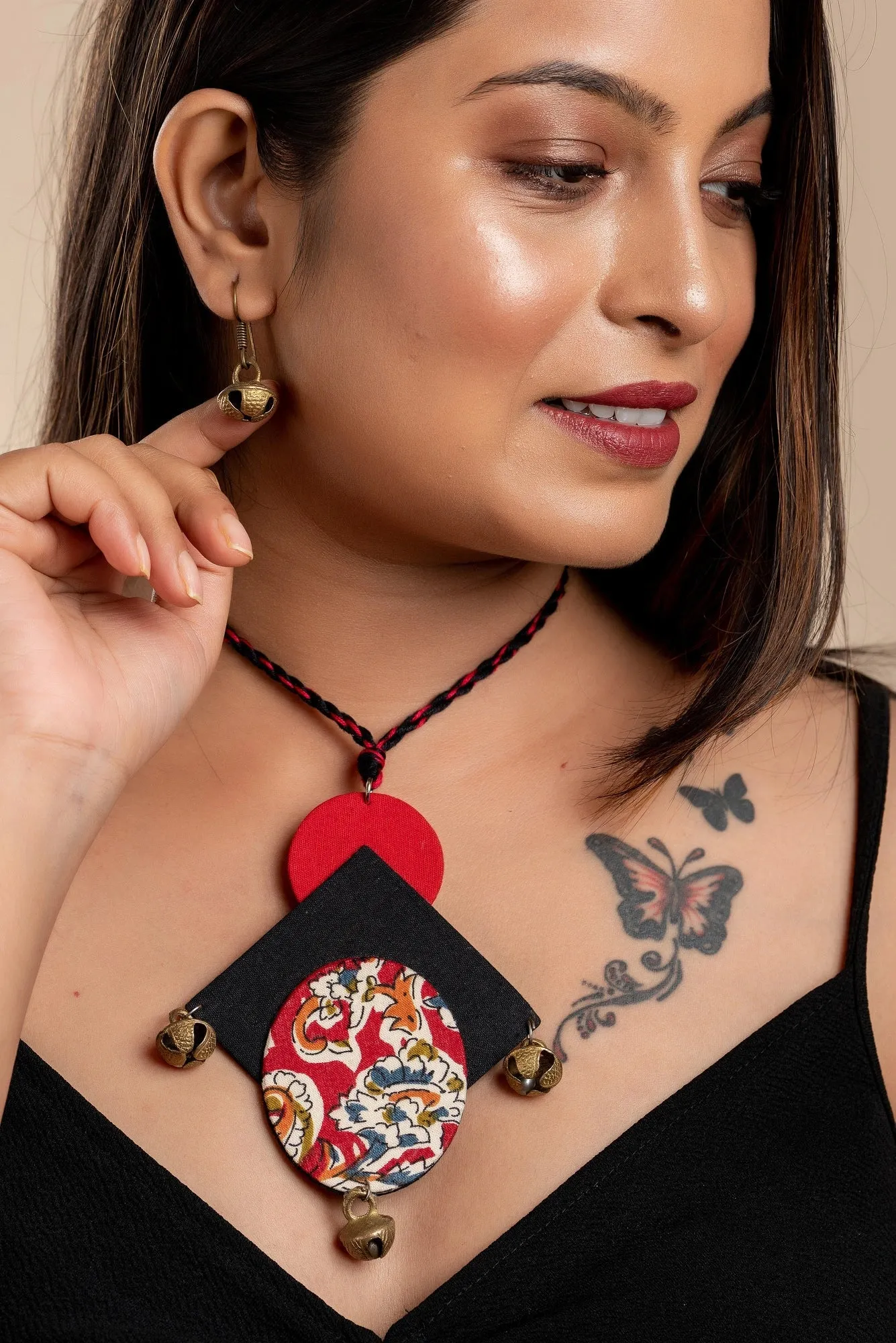 Red Black Kalamkari Neckpiece with Brass Ghungroo - Handcrafted Fabric Jewelry Set for Women